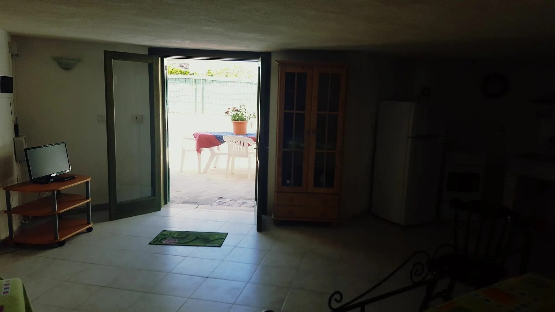 Beachfront Studio Apartment Tonnarella Kasbah