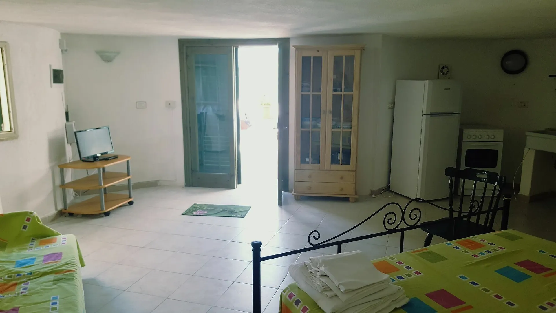 Beachfront Studio Apartment Tonnarella Kasbah Italy