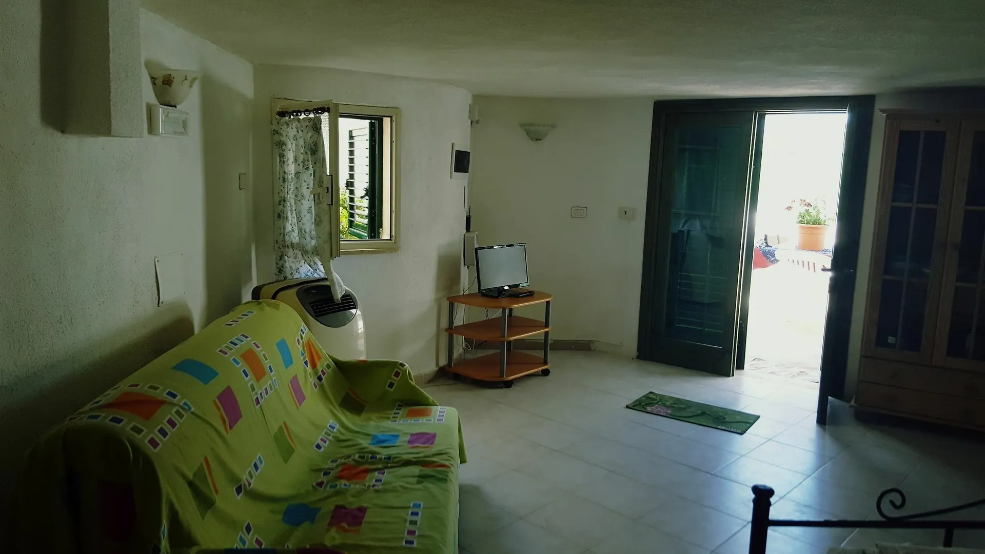 Beachfront Studio Apartment Tonnarella Kasbah 0*,  Italy