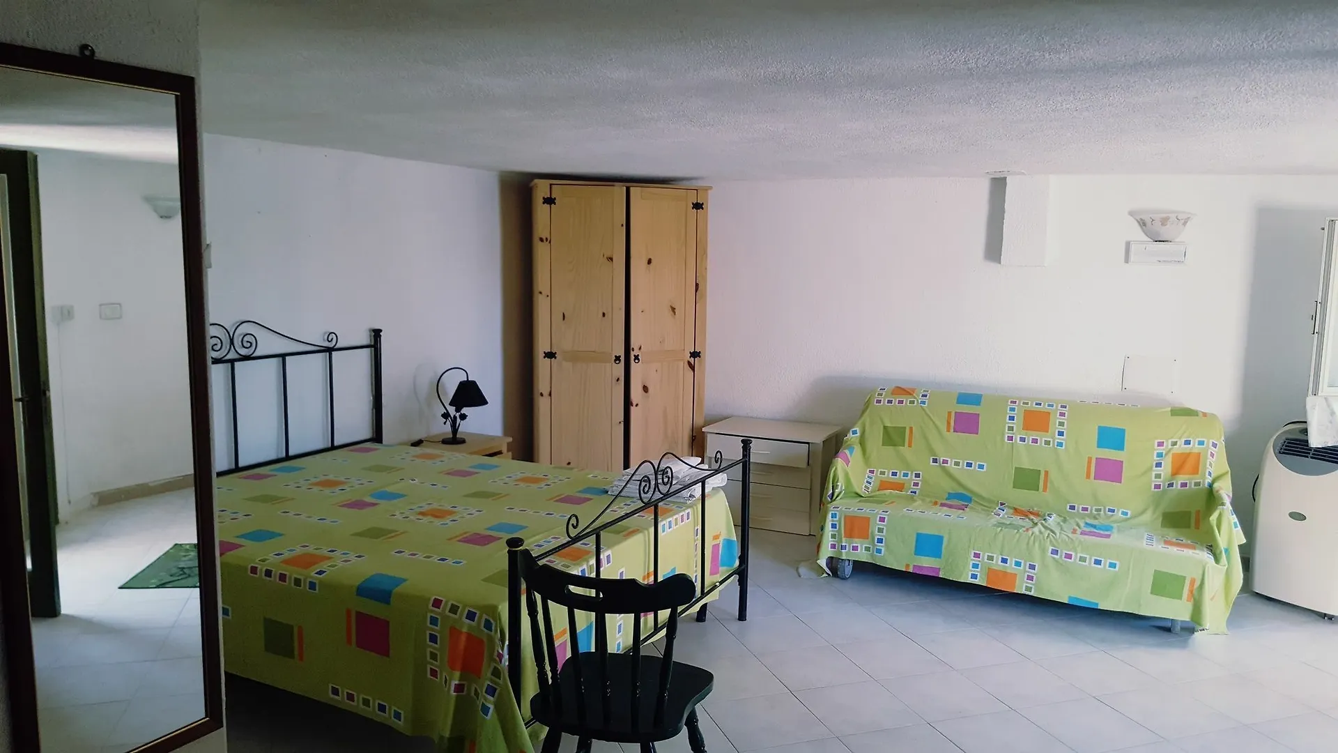Beachfront Studio Apartment Tonnarella Kasbah
